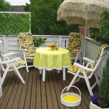 Grosse Mit Balkon Und Garten * Steinen (Westerwaldkreis)